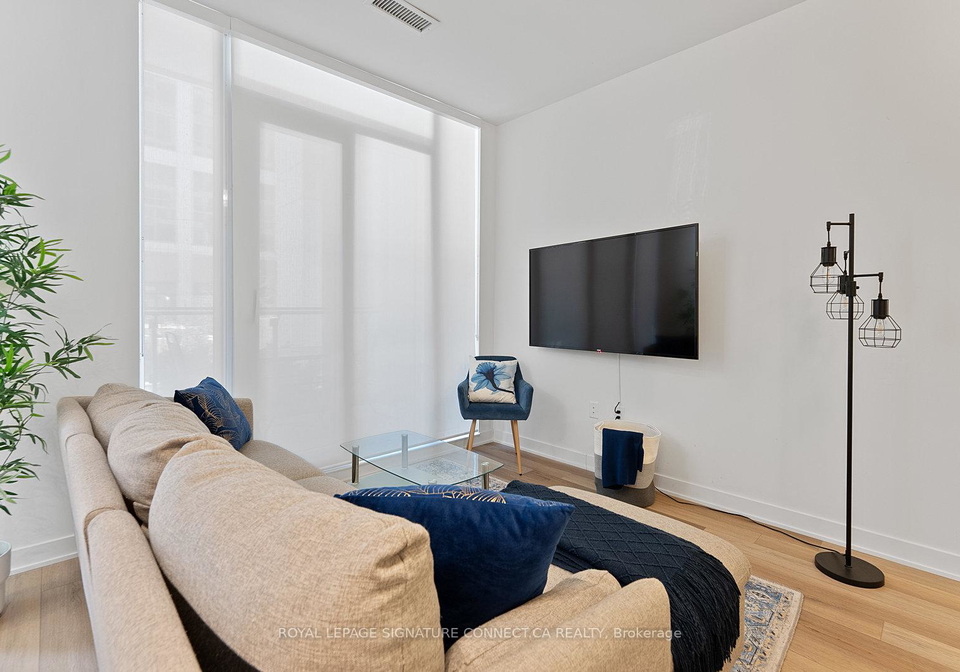 60-princess-street-toronto-toronto-ontario-c13496084