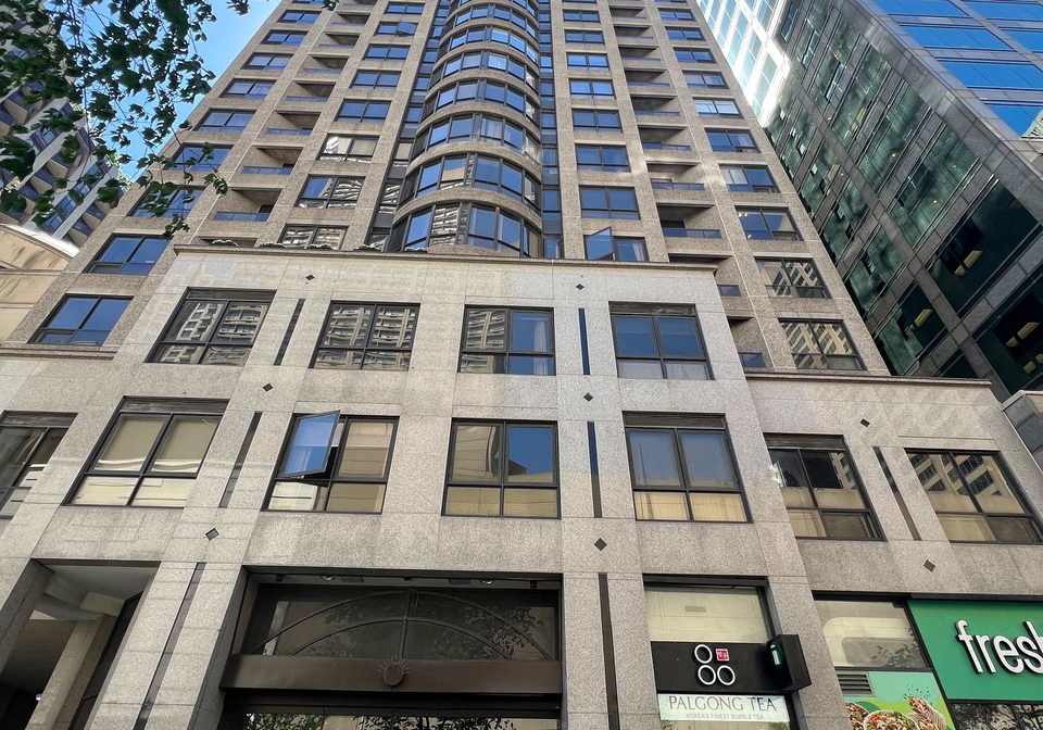 55-bloor-street-e-toronto-toronto-ontario-c13496140