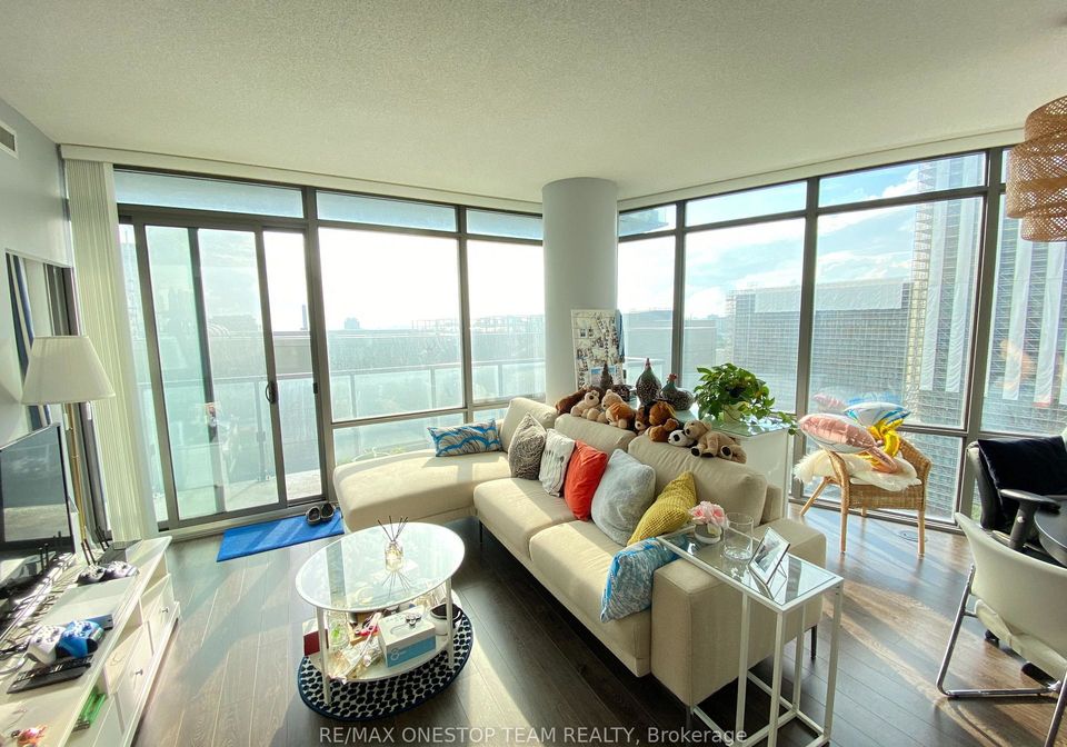 832-bay-street-toronto-toronto-ontario-c13496272