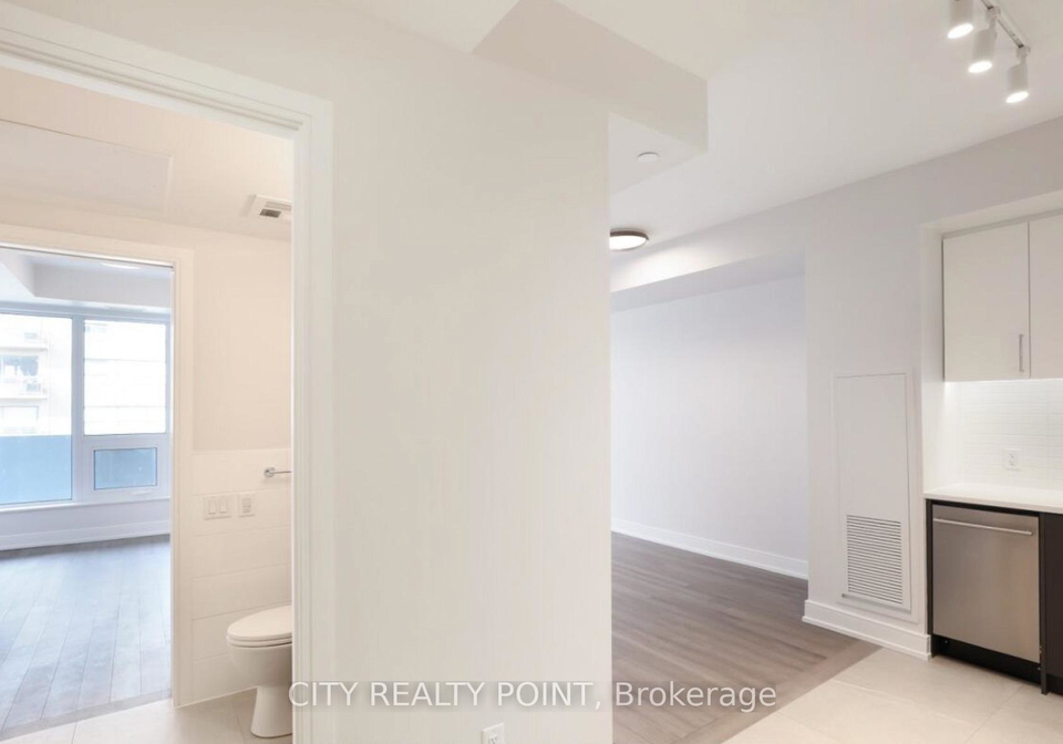 2525-bathurst-street-toronto-toronto-ontario-c13496332