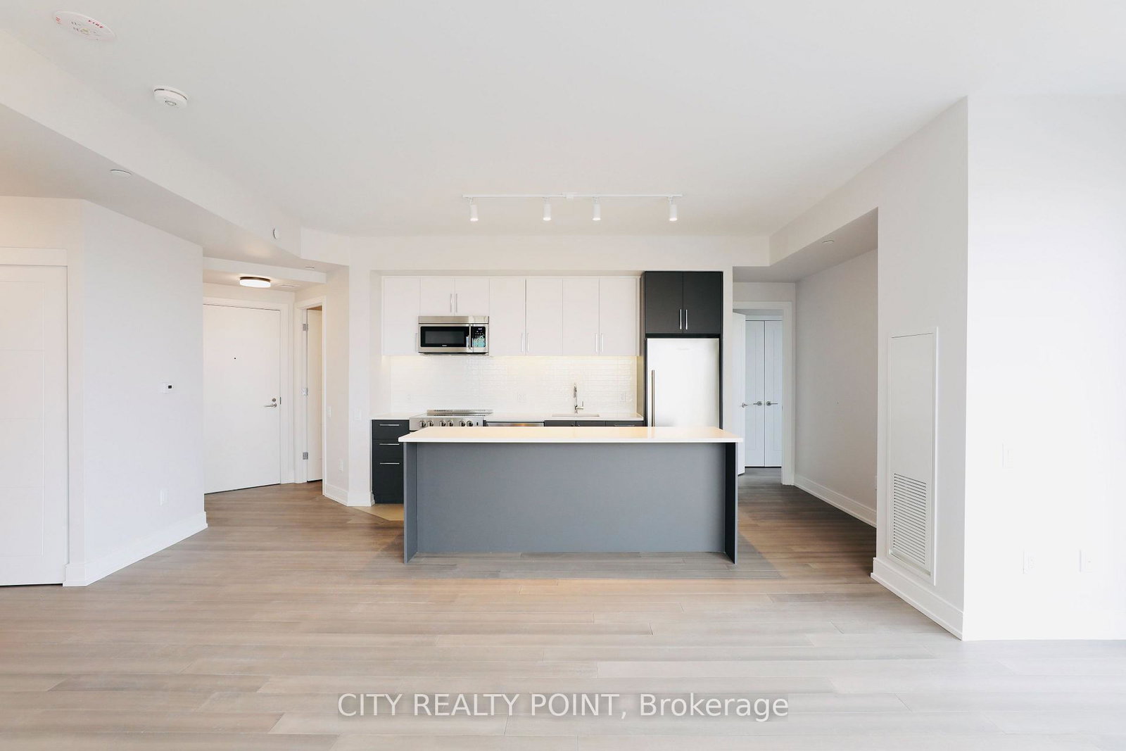 2525-bathurst-street-toronto-toronto-ontario-c13496418