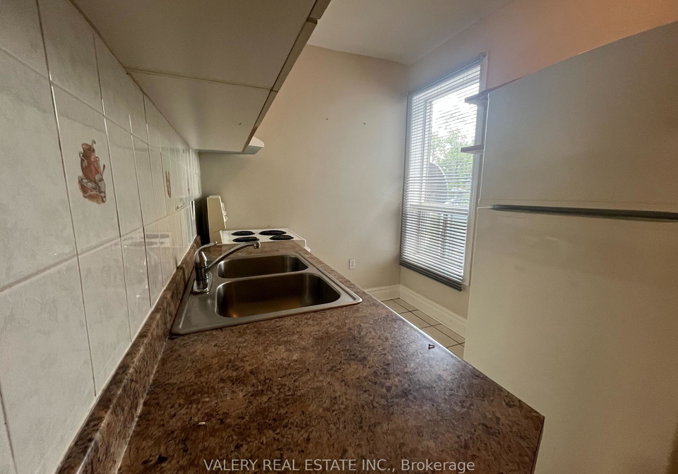 1113-davenport-road-toronto-toronto-ontario-c13496462