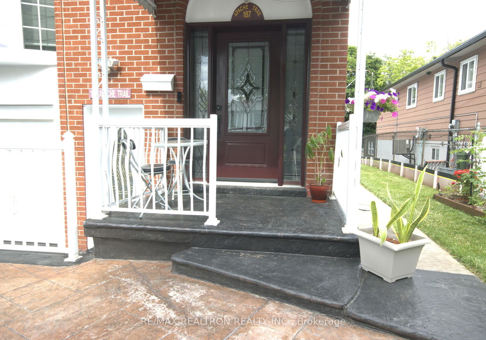 187-apache-trail-toronto-north-york-ontario-c13496586