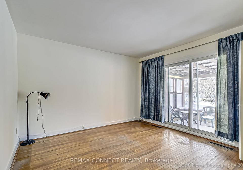 166-moore-park-avenue-toronto-toronto-ontario-c13496972