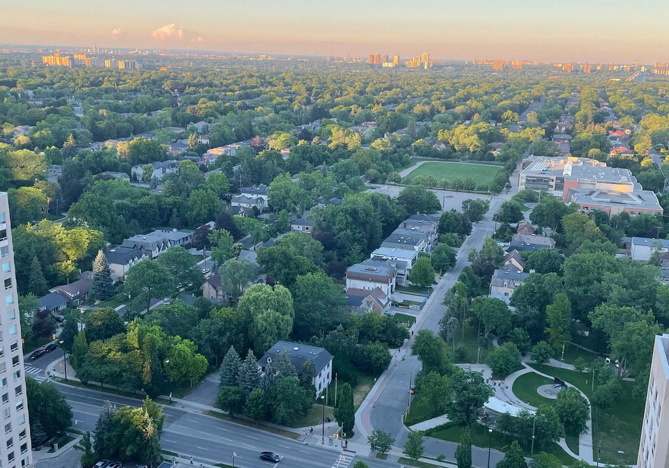 8-hillcrest-avenue-toronto-north-york-ontario-c13496984