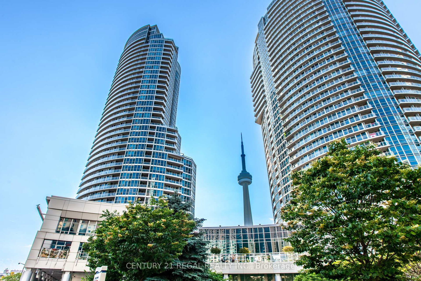 208-queens-quay-w-toronto-toronto-ontario-c13497044