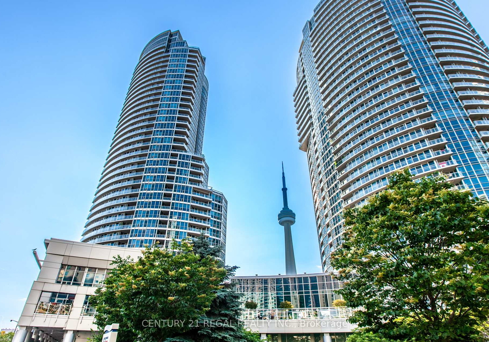 208-queens-quay-w-toronto-toronto-ontario-c13497044
