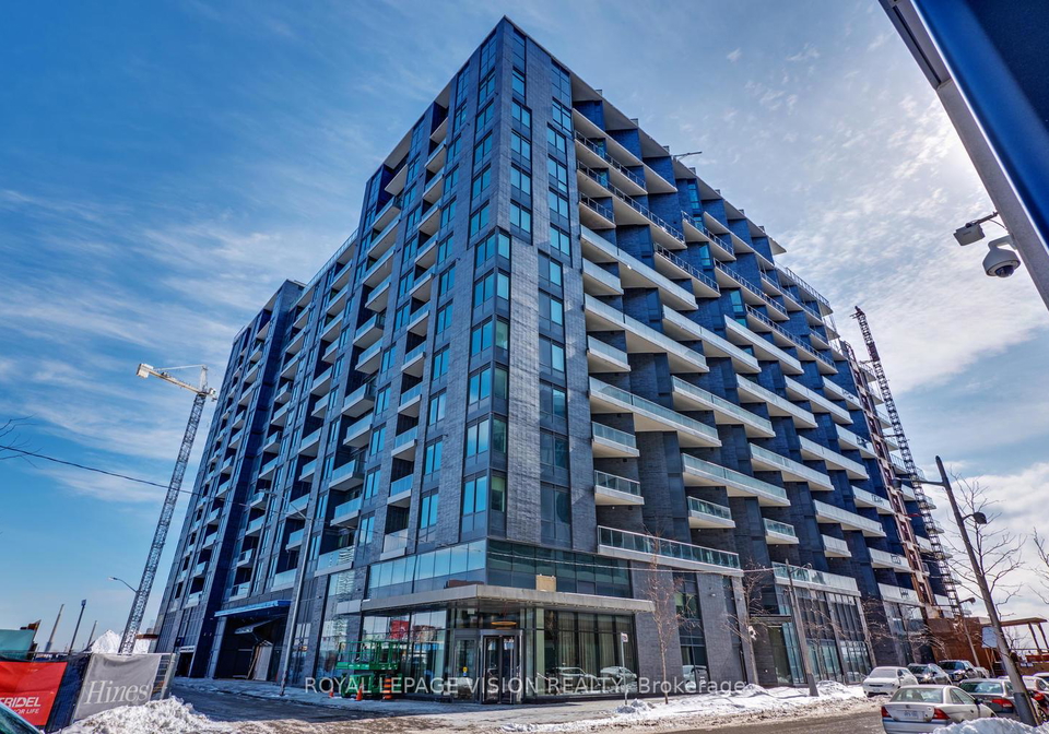 1-edgewater-drive-toronto-toronto-ontario-c13497094