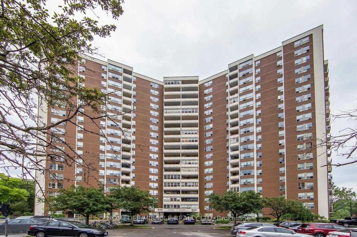 60-pavane-linkway-toronto-east-york-ontario-c13497408
