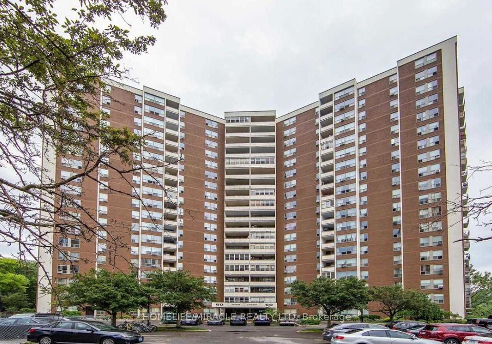 60-pavane-linkway-toronto-east-york-ontario-c13497408