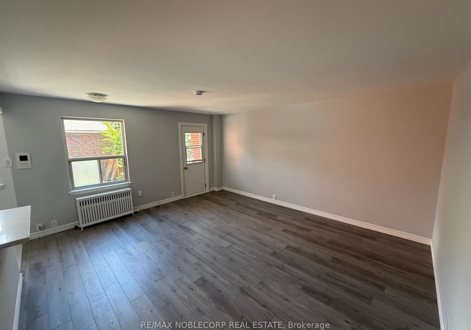 1315-bayview-avenue-toronto-east-york-ontario-c13497576