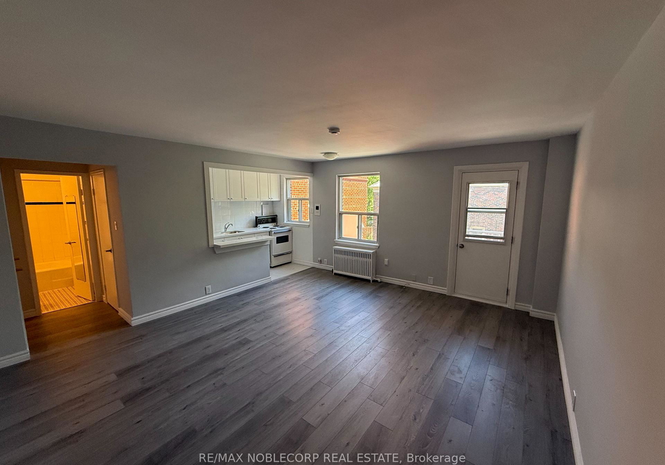 1315-bayview-avenue-toronto-east-york-ontario-c13497576