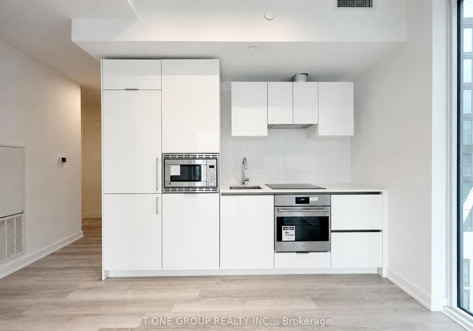 121-st-patrick-street-toronto-toronto-ontario-c13497688