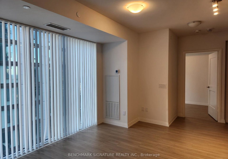 8-widmer-street-toronto-toronto-ontario-c13497700