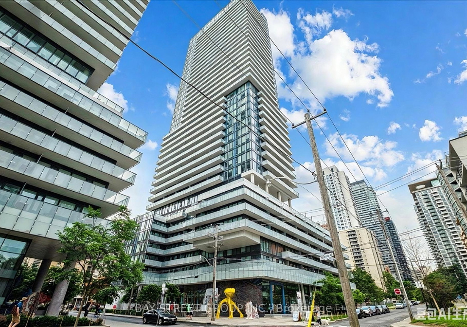 161-roehampton-avenue-toronto-toronto-ontario-c13497722