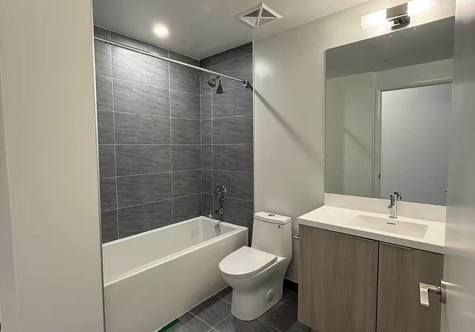 400-king-street-w-toronto-toronto-ontario-c13497774