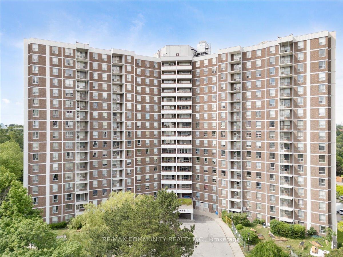 10-edgecliffe-golfway-toronto-east-york-ontario-c13497924
