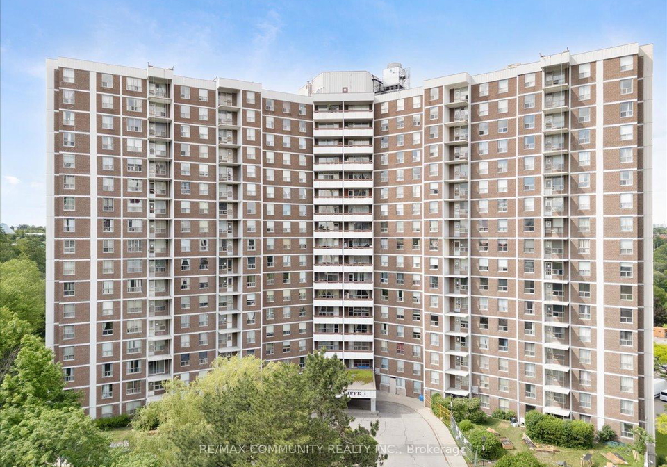 10-edgecliffe-golfway-toronto-east-york-ontario-c13497924