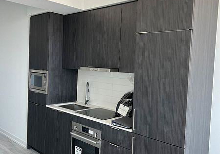 7-golden-lion-heights-toronto-north-york-ontario-c13498322