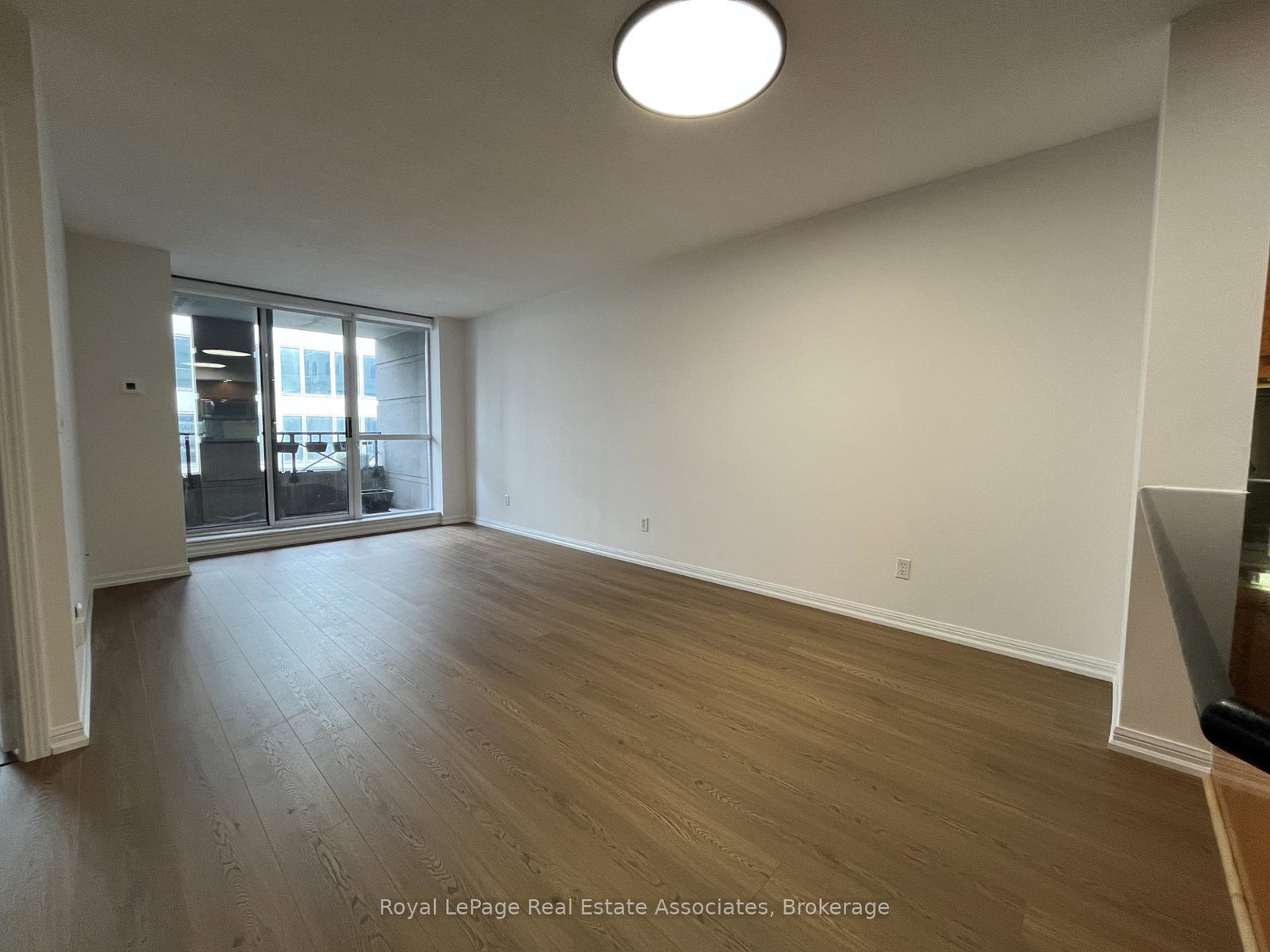 140-simcoe-street-toronto-toronto-ontario-c13498342