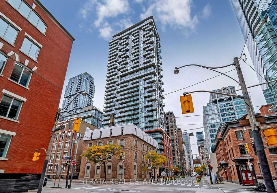 126-simcoe-street-toronto-toronto-ontario-c13498350