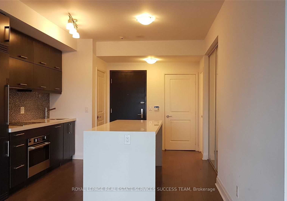 65-st-mary-street-toronto-toronto-ontario-c13498380