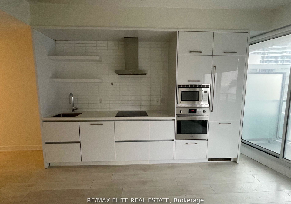 2221-yonge-street-toronto-toronto-ontario-c13498450