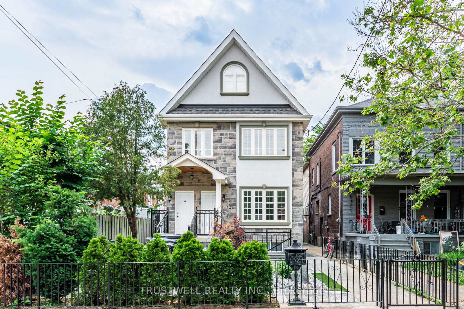 142-borden-street-toronto-toronto-ontario-c13498482