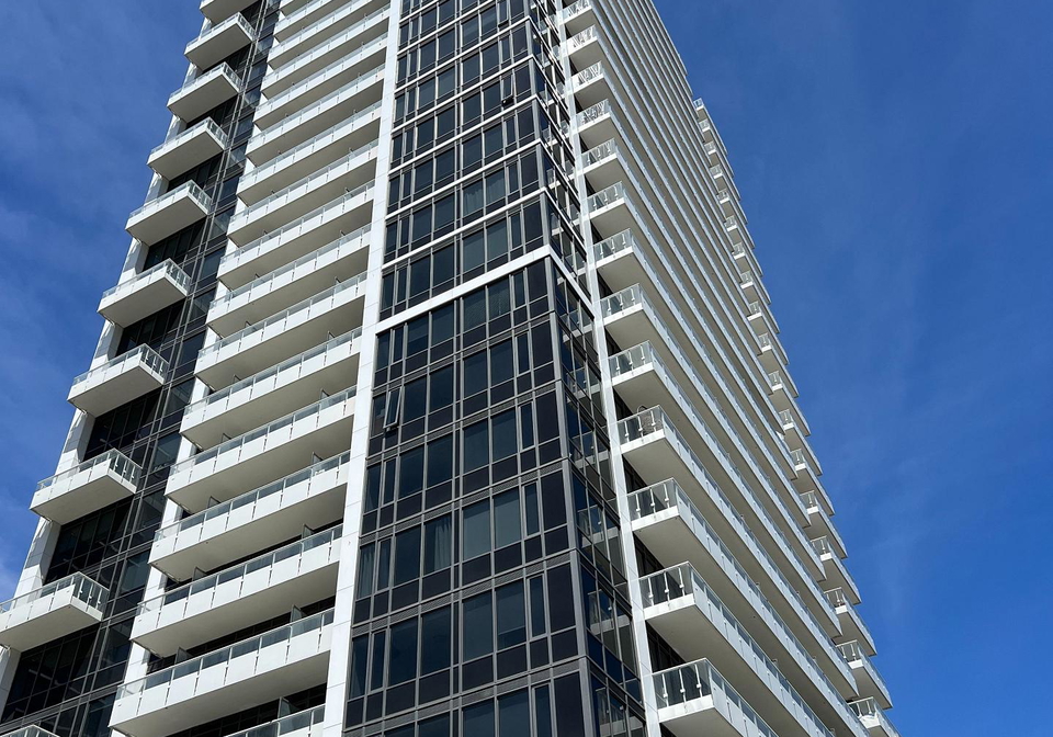 75-canterbury-place-toronto-toronto-ontario-c13498604