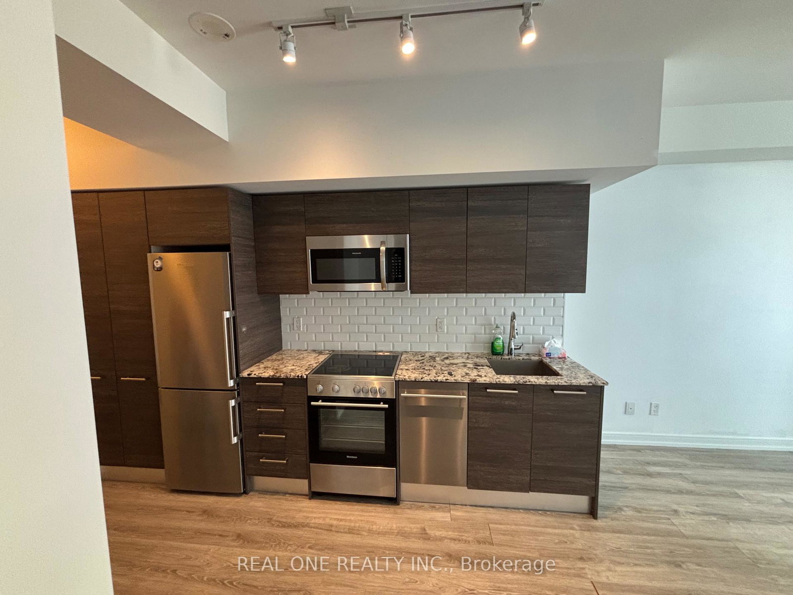 28-wellesley-street-e-toronto-toronto-ontario-c13498620