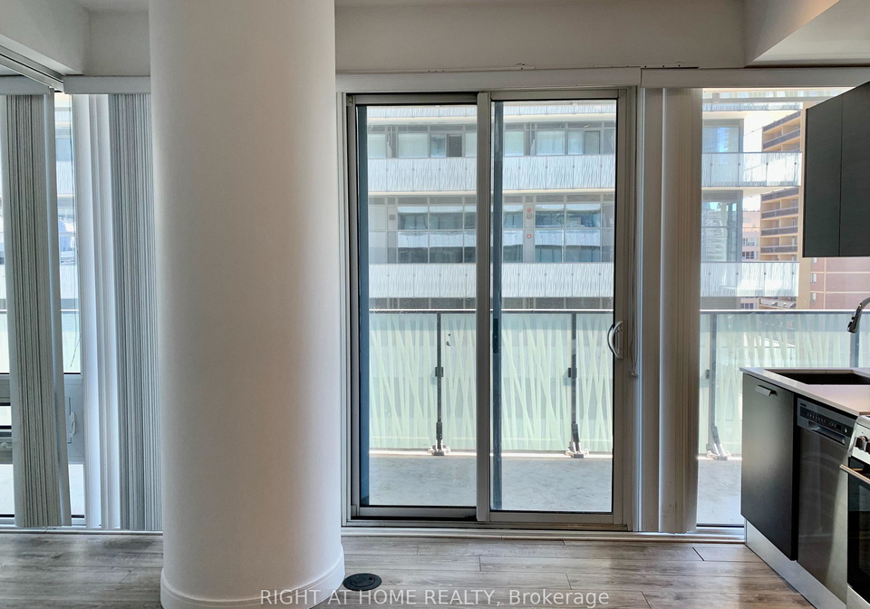 42-charles-street-e-toronto-toronto-ontario-c13498640
