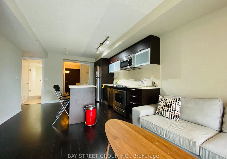 386-yonge-street-toronto-toronto-ontario-c13498658