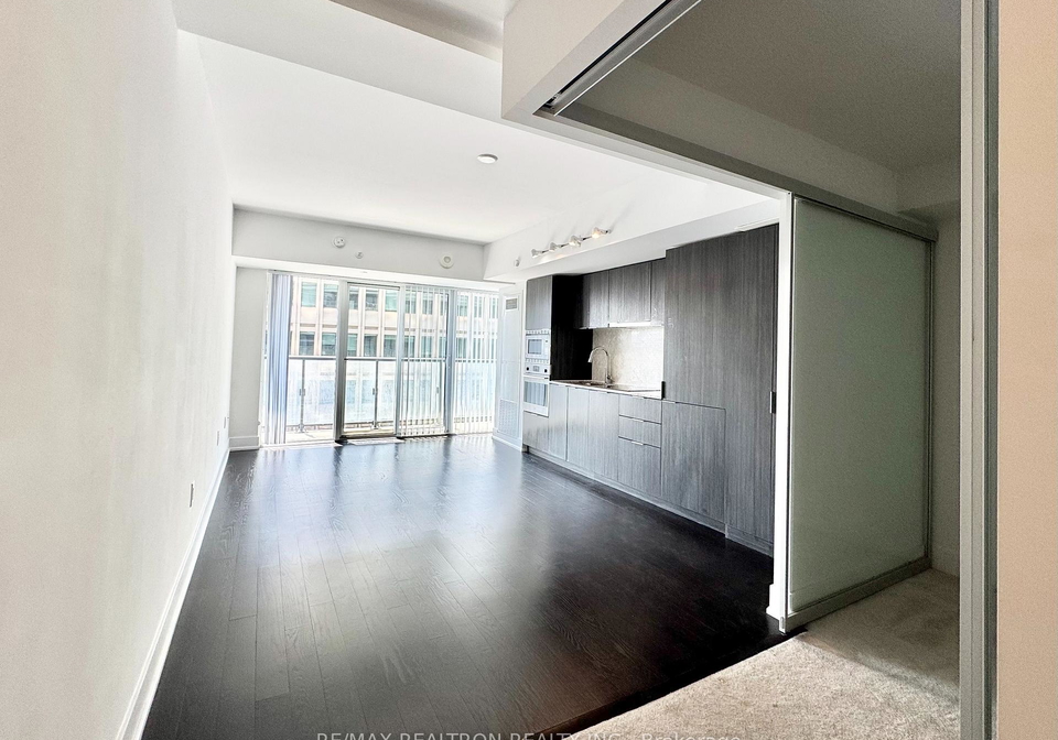 955-bay-street-toronto-toronto-ontario-c13498666