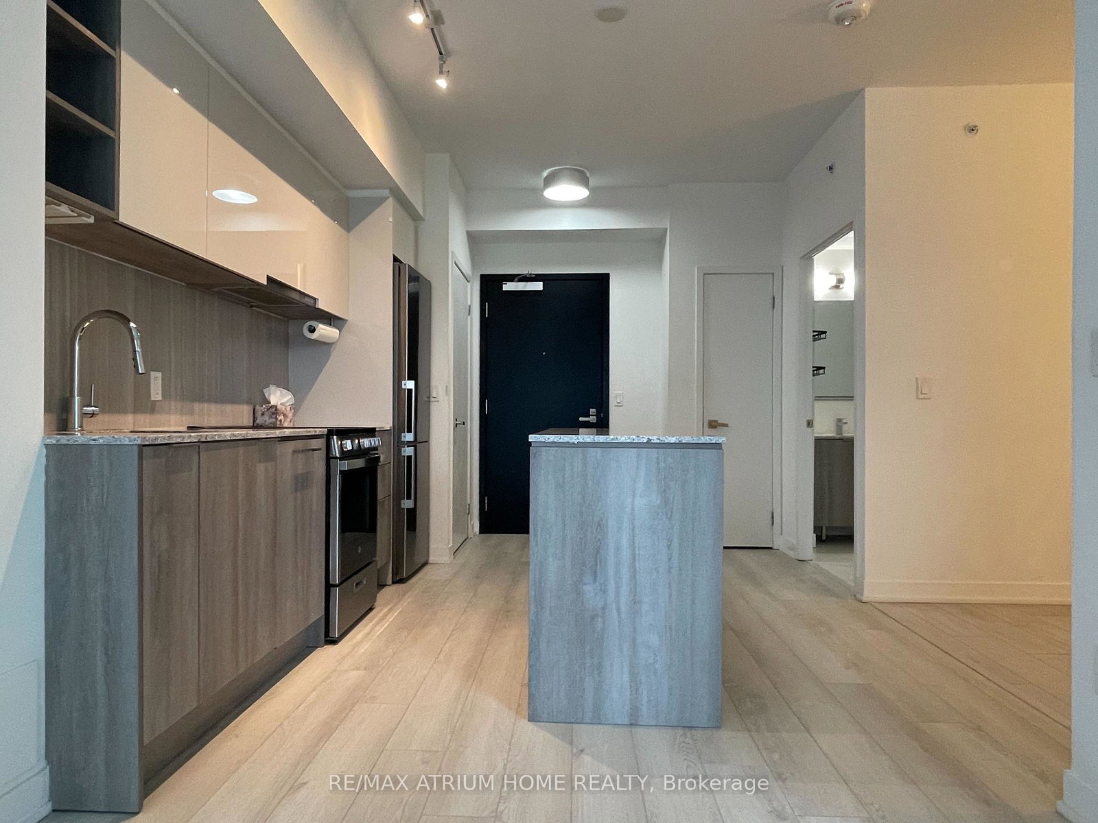 31-tippett-road-toronto-toronto-ontario-c13498750