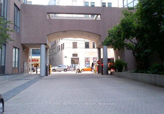 7-carlton-street-toronto-toronto-ontario-c13498894