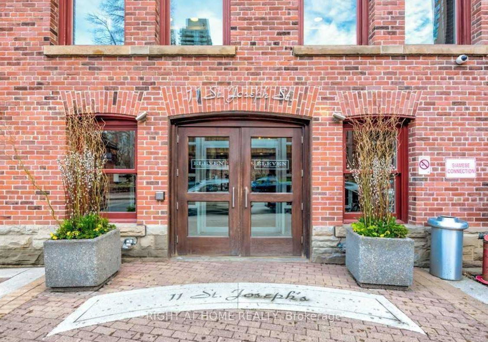 11-st-joseph-street-toronto-toronto-ontario-c13499052