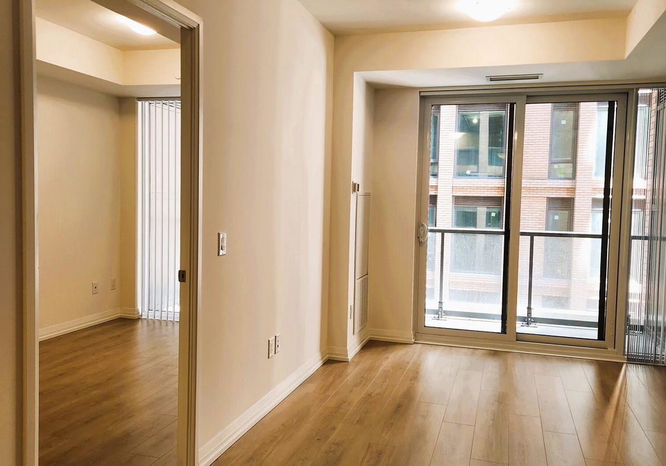 8-widmer-street-toronto-toronto-ontario-c13499070