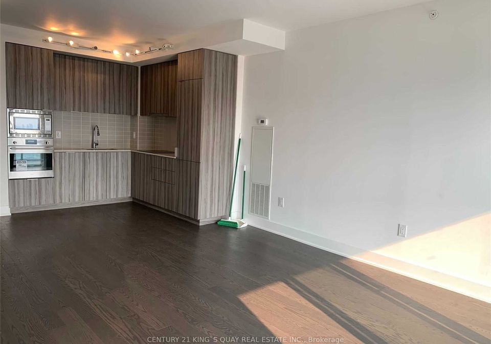 955-bay-street-toronto-toronto-ontario-c13499108