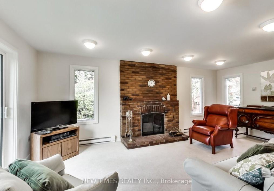 4-ashstead-place-toronto-north-york-ontario-c13499258