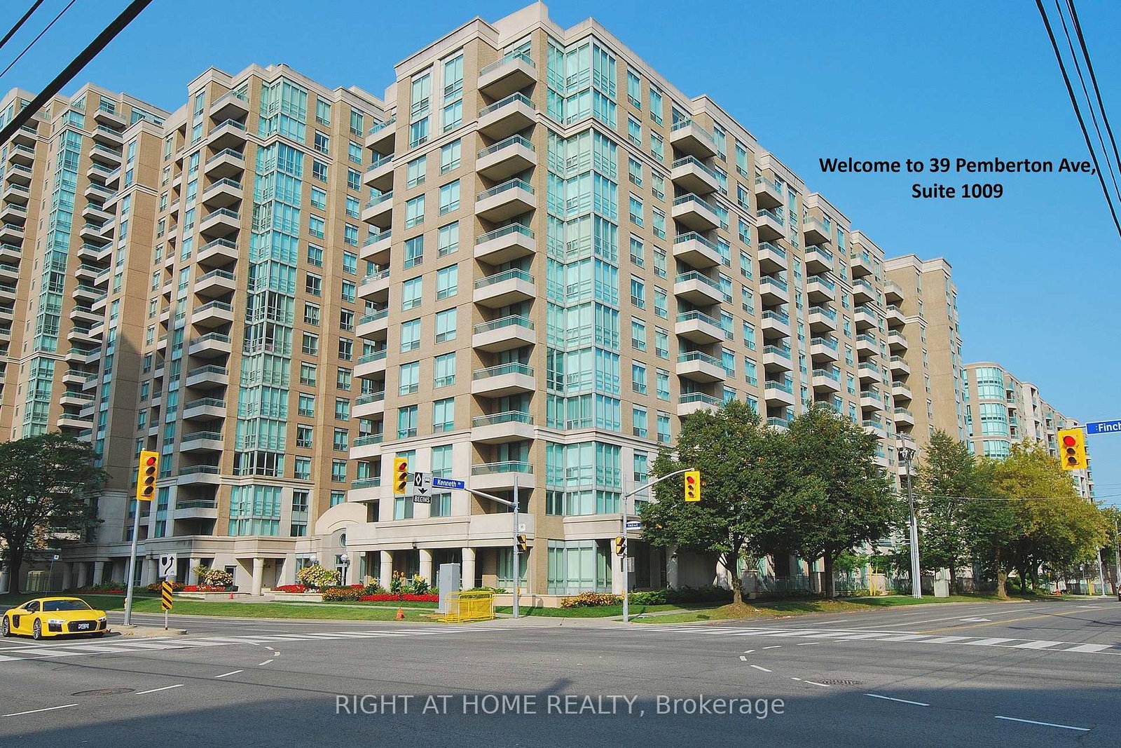 39-pemberton-avenue-toronto-north-york-ontario-c13499558