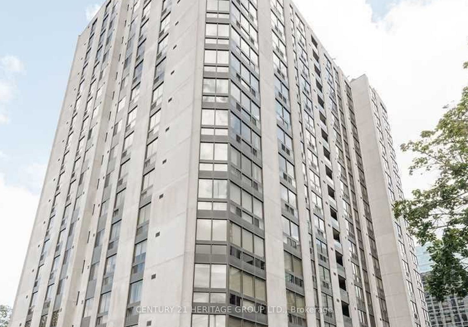 5-kenneth-avenue-toronto-north-york-ontario-c13499934