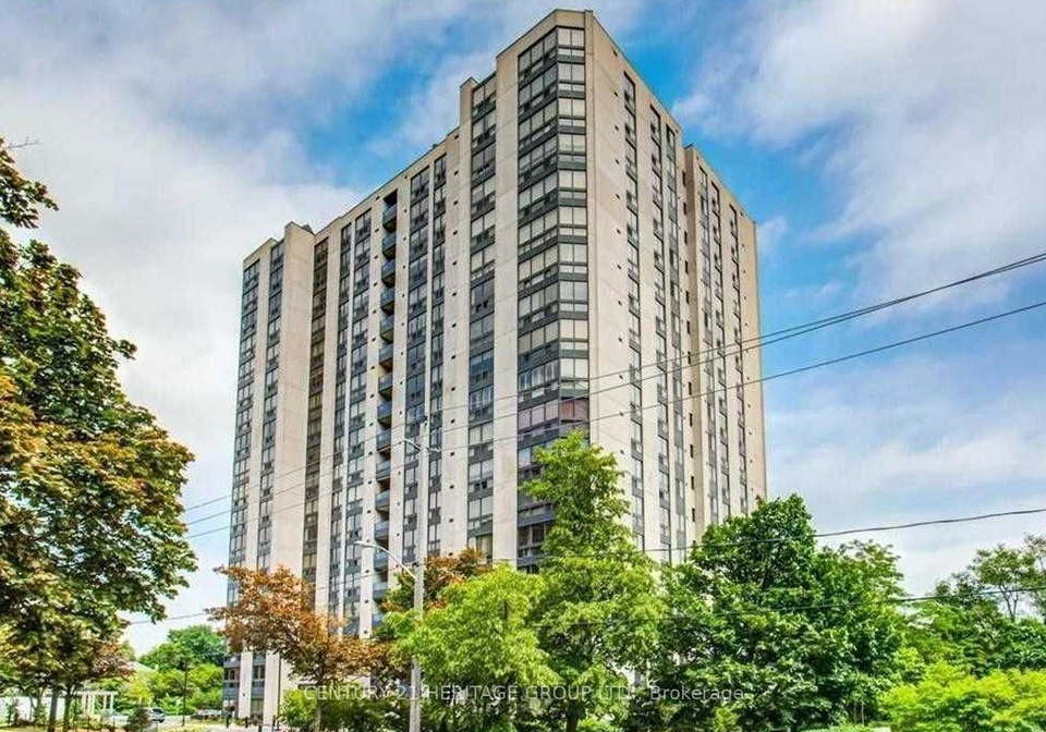 5-kenneth-avenue-toronto-north-york-ontario-c13499934