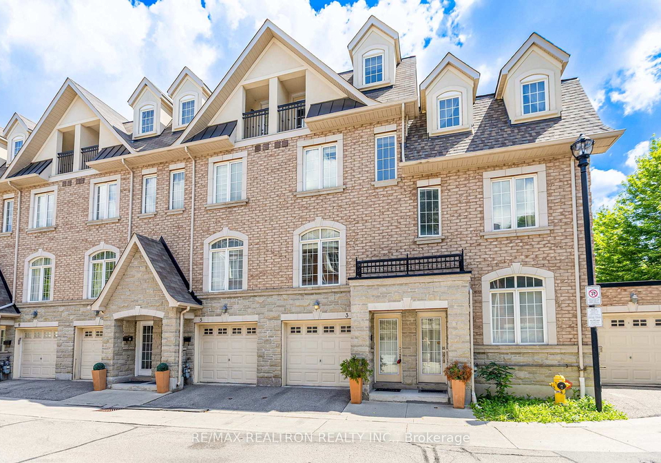 3-hayes-lane-toronto-north-york-ontario-c13499976