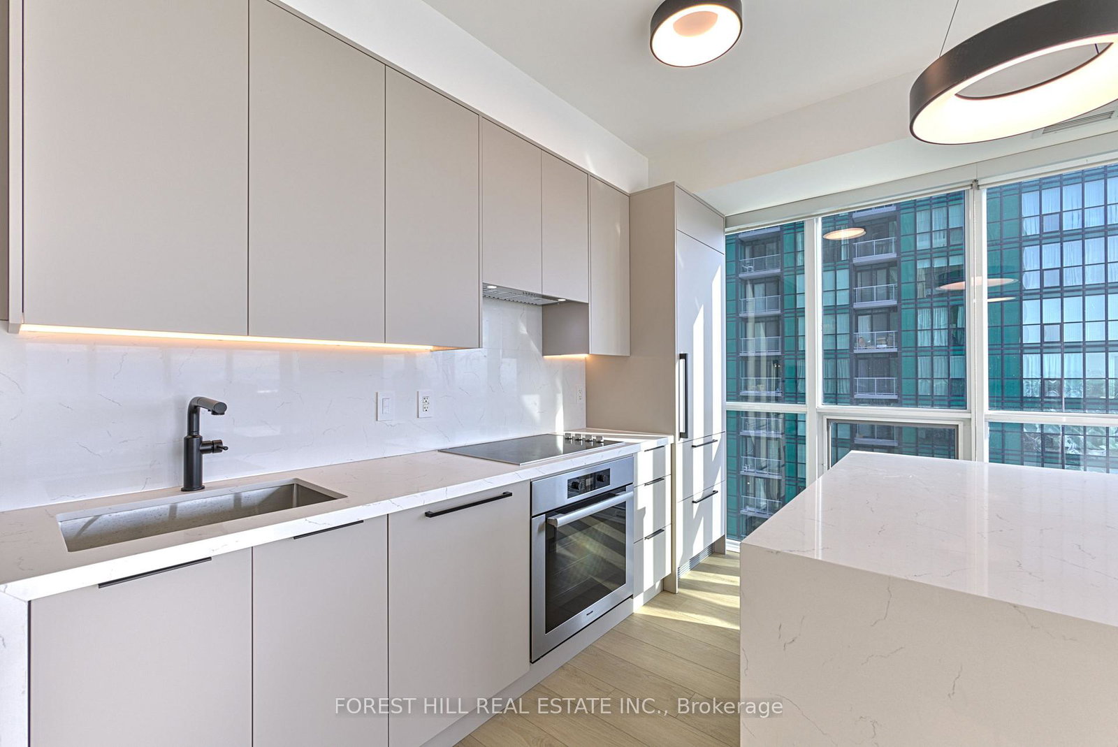 11-bogert-avenue-toronto-toronto-ontario-c13500022