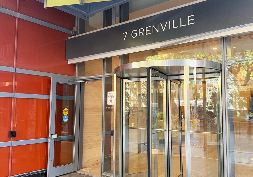 7-grenville-street-toronto-toronto-ontario-c13500038