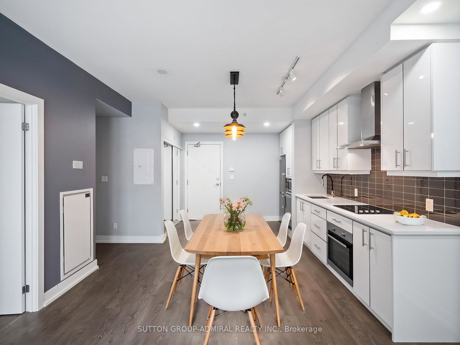 75-the-donway-w-toronto-north-york-ontario-c13500068