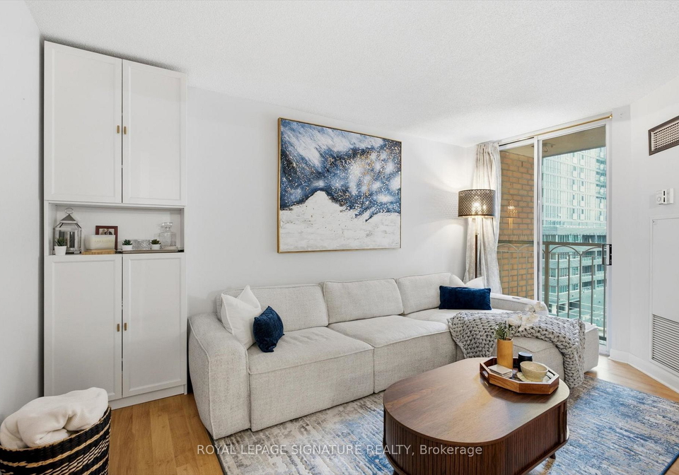 323-richmond-street-e-toronto-toronto-ontario-c13500158