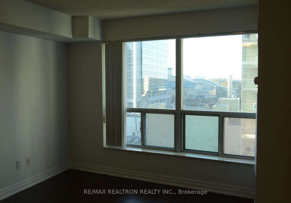 188-doris-avenue-toronto-north-york-ontario-c13500196