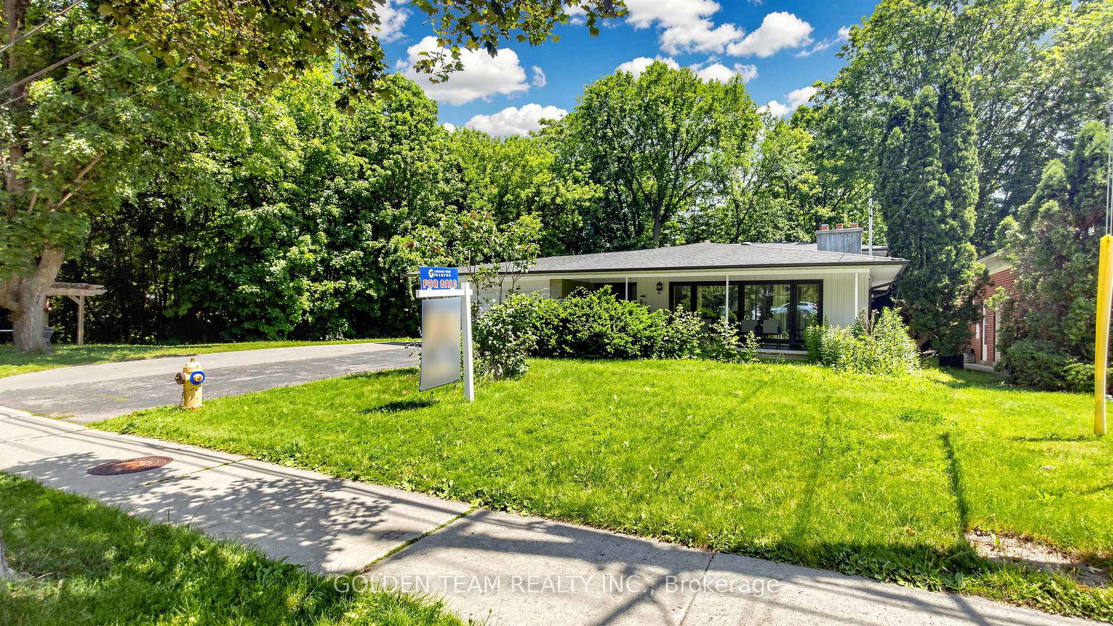 67-burbank-drive-toronto-north-york-ontario-c13500312