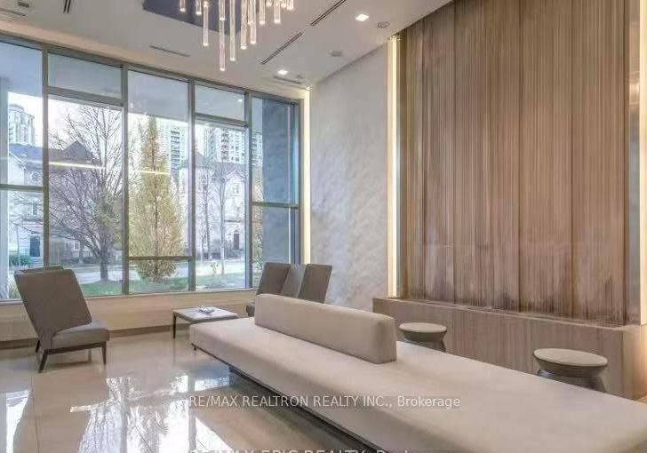 28-avondale-avenue-toronto-north-york-ontario-c13500810